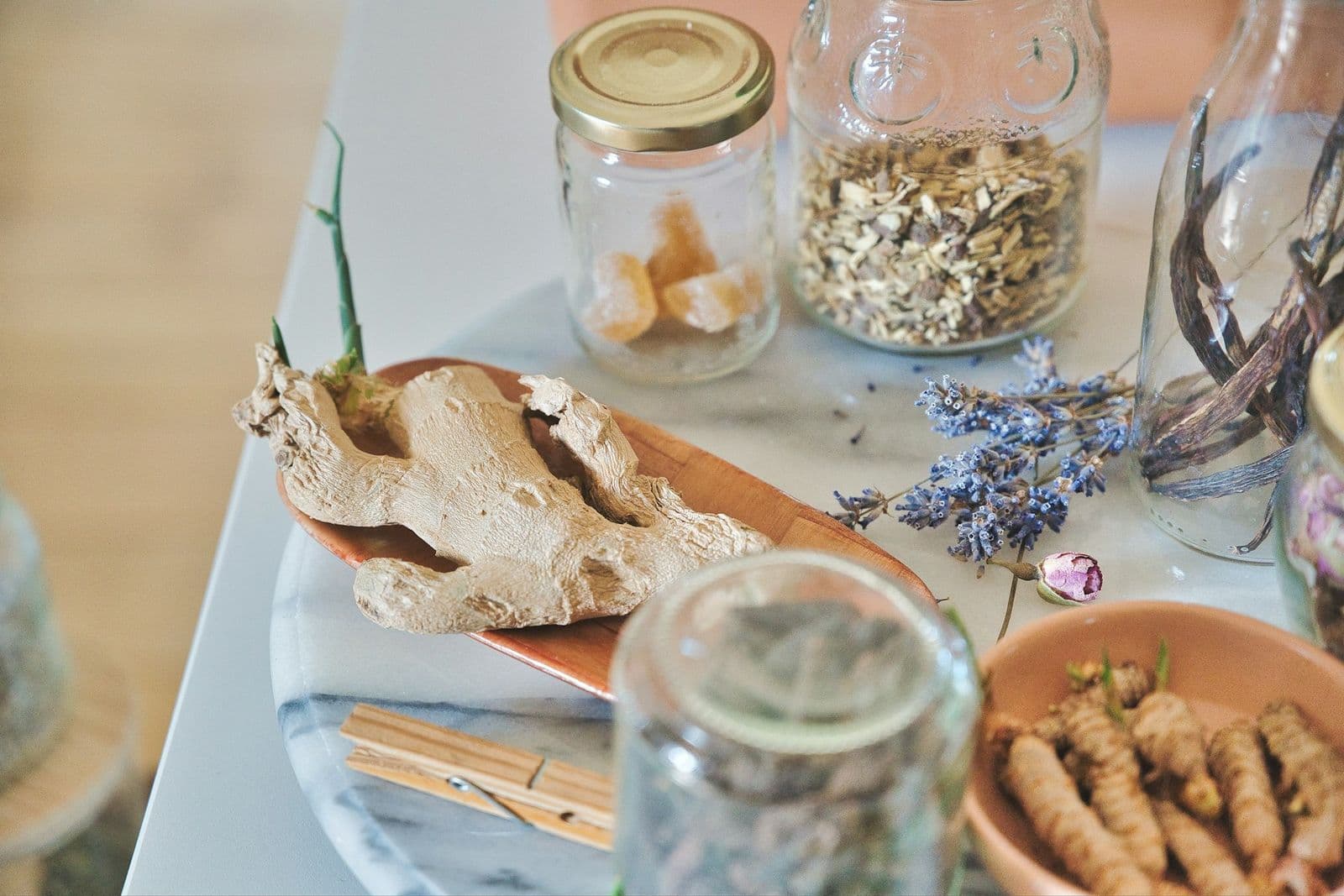 Maca y shilajit: dos raíces de continentes opuestos